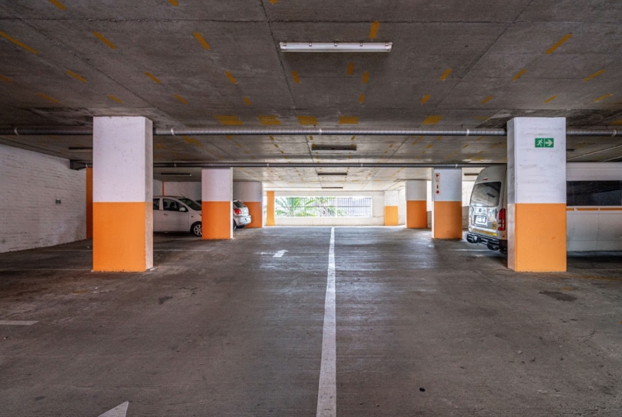 1 Bedroom Property for Sale in Woodstock Western Cape
